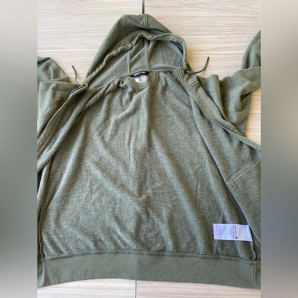 Carhartt Heather Green T-Shirt with Pocket - Picture 6 of 11